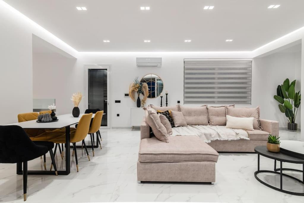Melissia Luxury Villa กาลามากี ภายนอก รูปภาพ